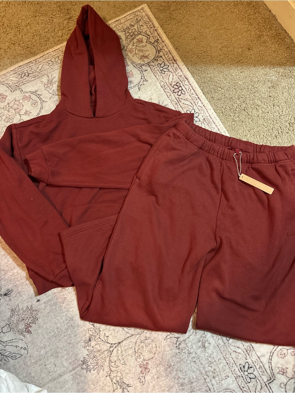 Skims Merlot Sweat Set